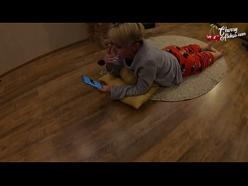 ❤️ Crazy blonde suger stor pikk suger og spretter på den - analsex ❤️ Kvalitetssex hos oss ☑